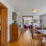 Haus An Der Lauchert 펜션