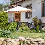 Haus An Der Lauchert 펜션