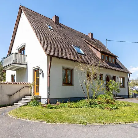 Haus An Der Lauchert 펜션